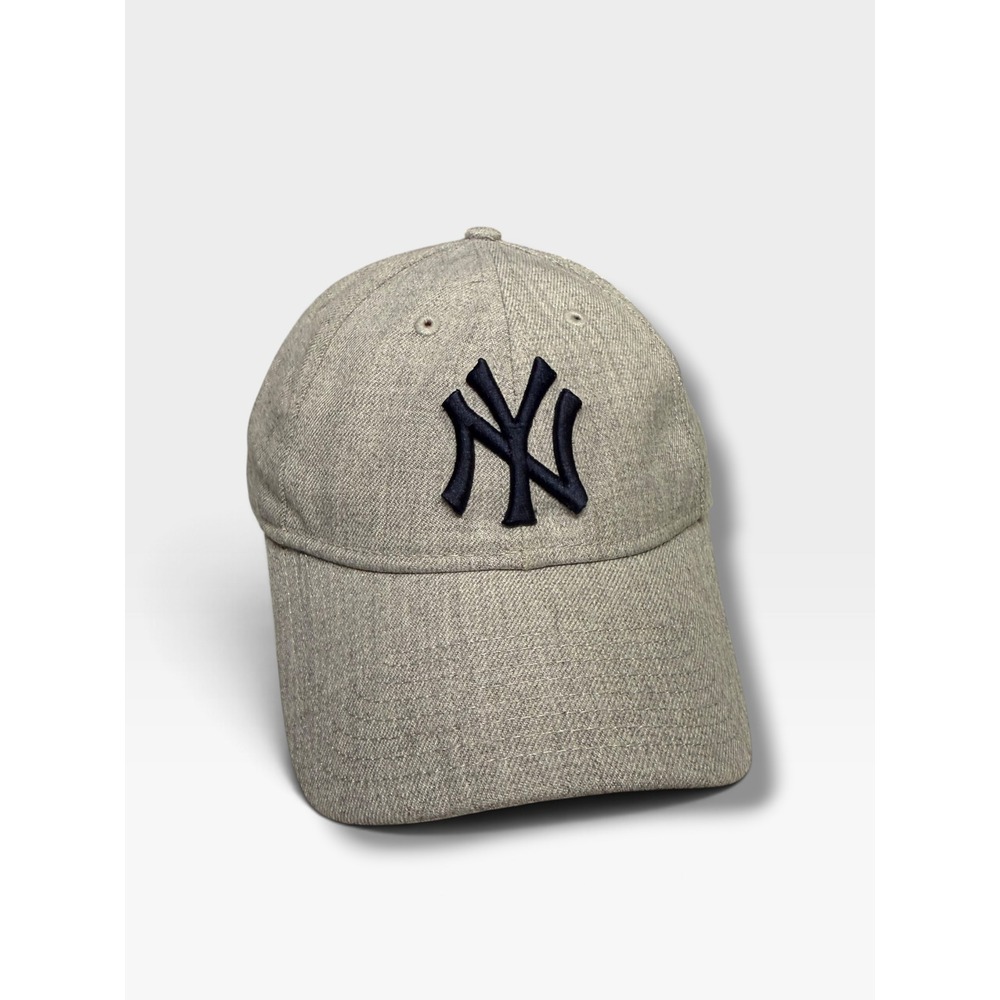 New Era 9TWENTY New York Yankees Gray Navy Adjustable Women's Baseball Cap Wool